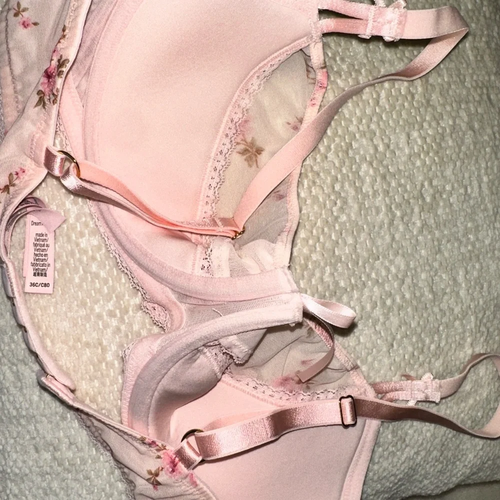 Victoria's Secret Pink Floral Lace Bra - Picture 8 of 8